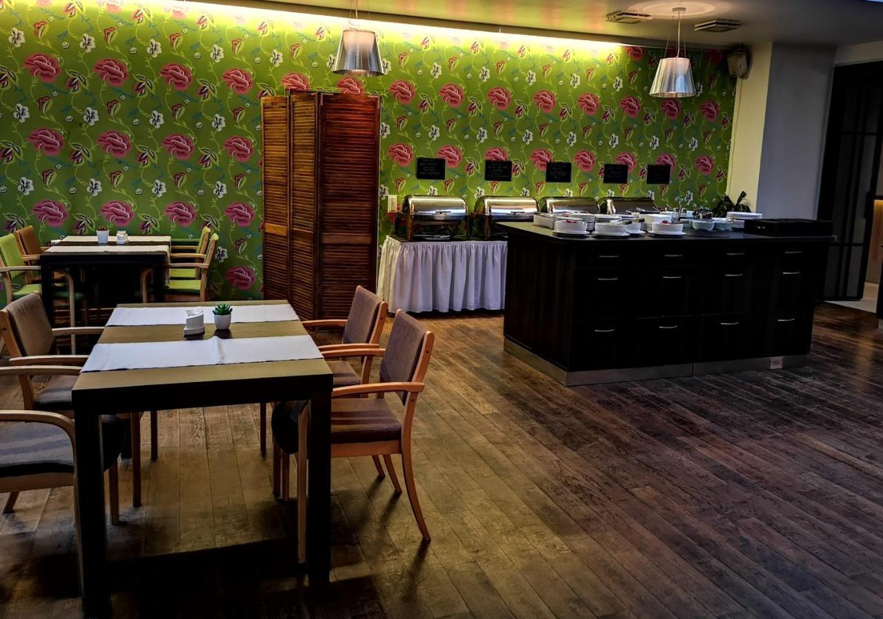 Amrita Hotel Лиепая Экстерьер фото